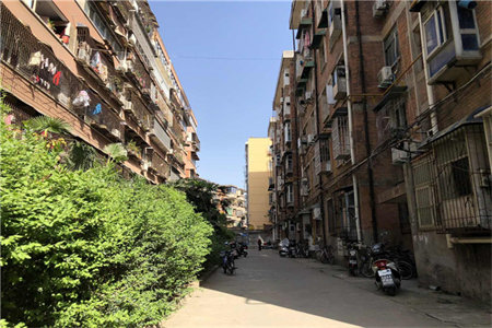 丽景名郡3室2厅1卫45万110m2出售